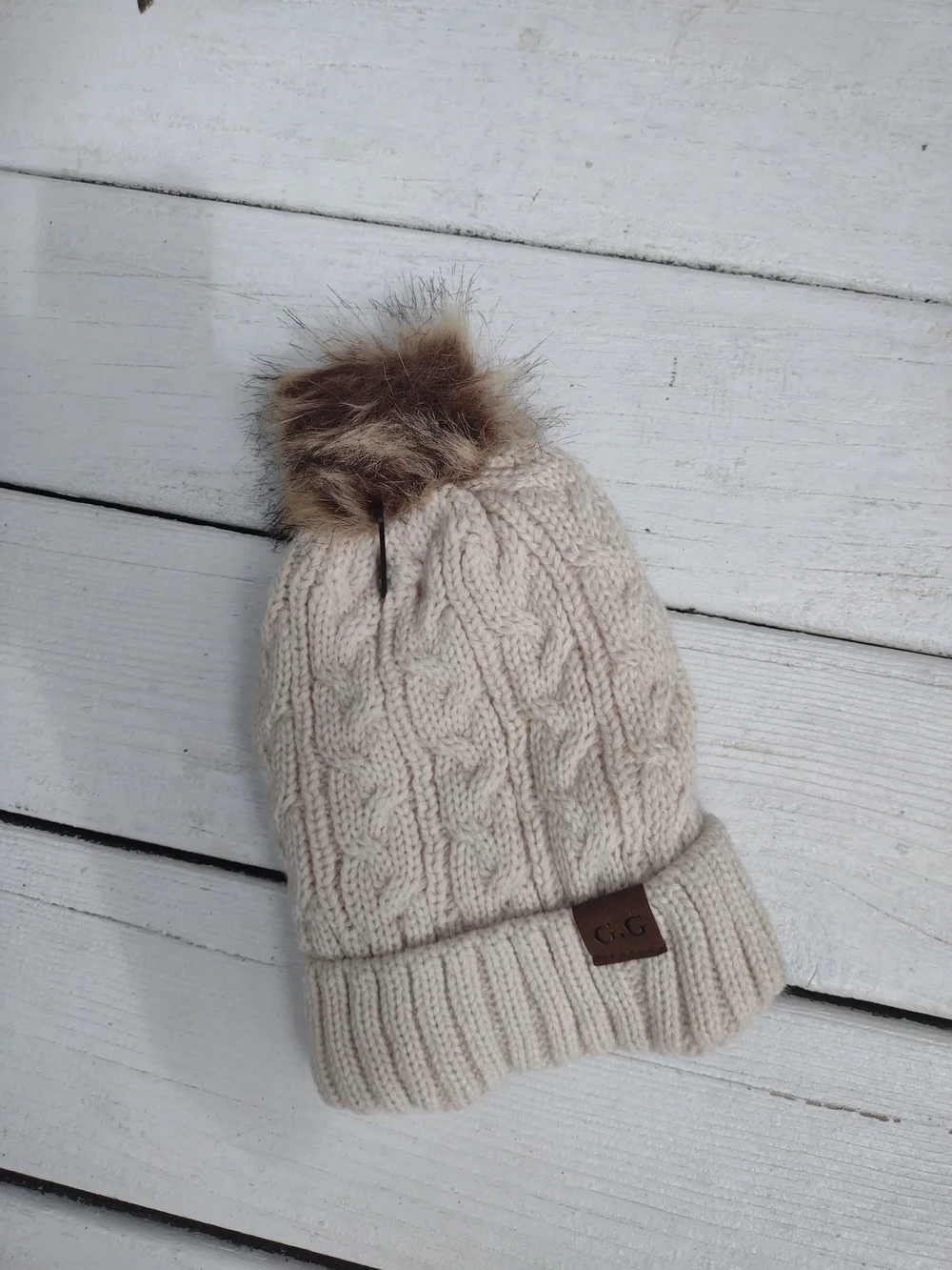 Knit Womens Pom Puff Hat